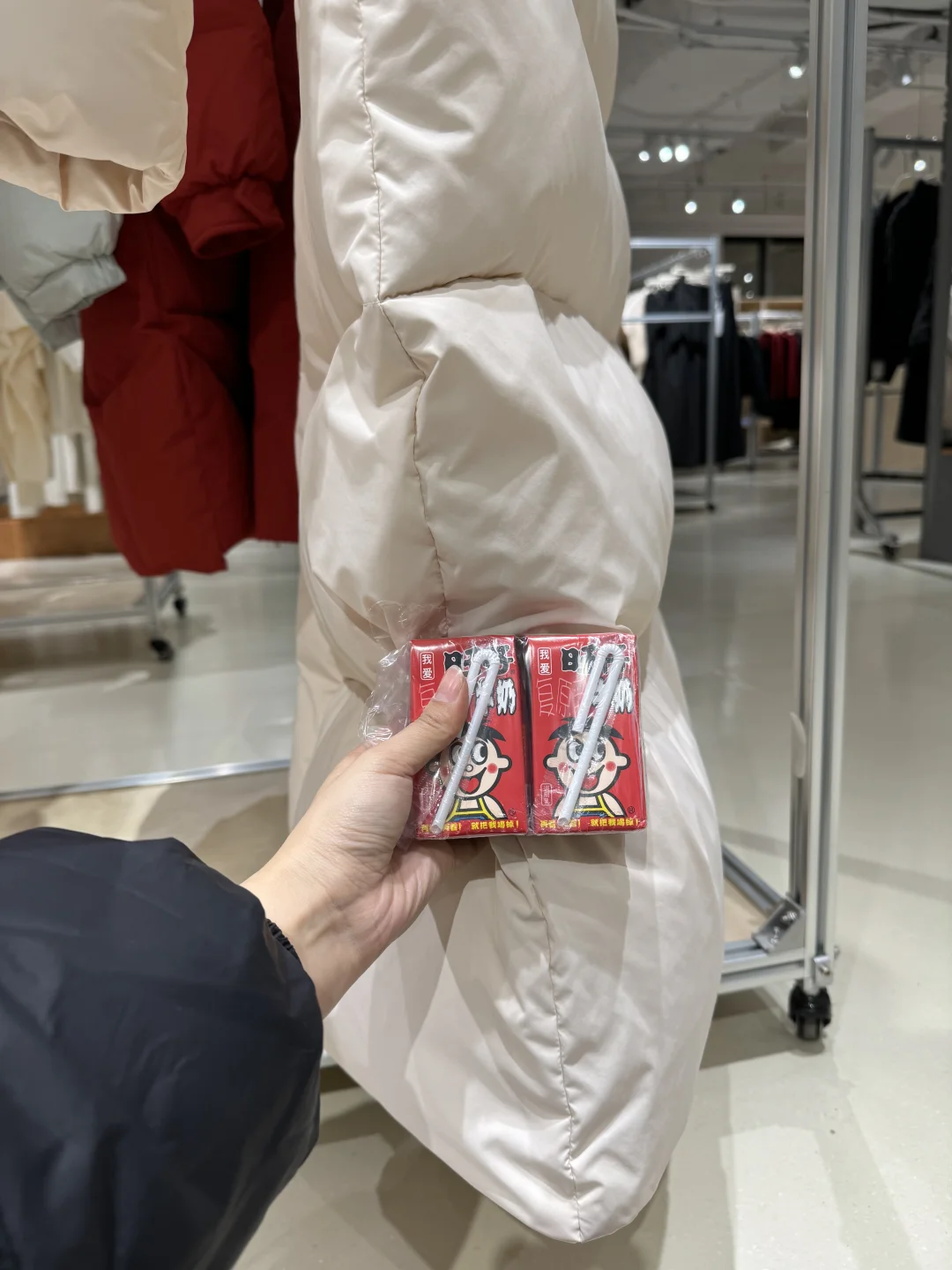 你还不知道哈尔滨本地?一家羽绒服工厂店吗