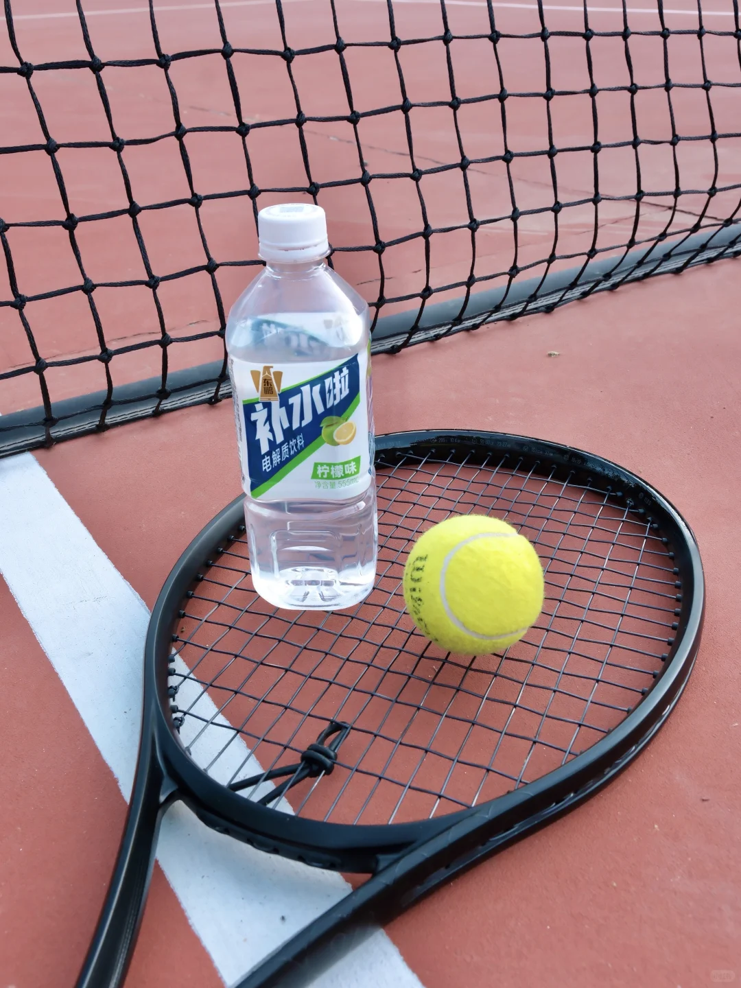 网球小白进阶必看！高效补水比练球更重要?