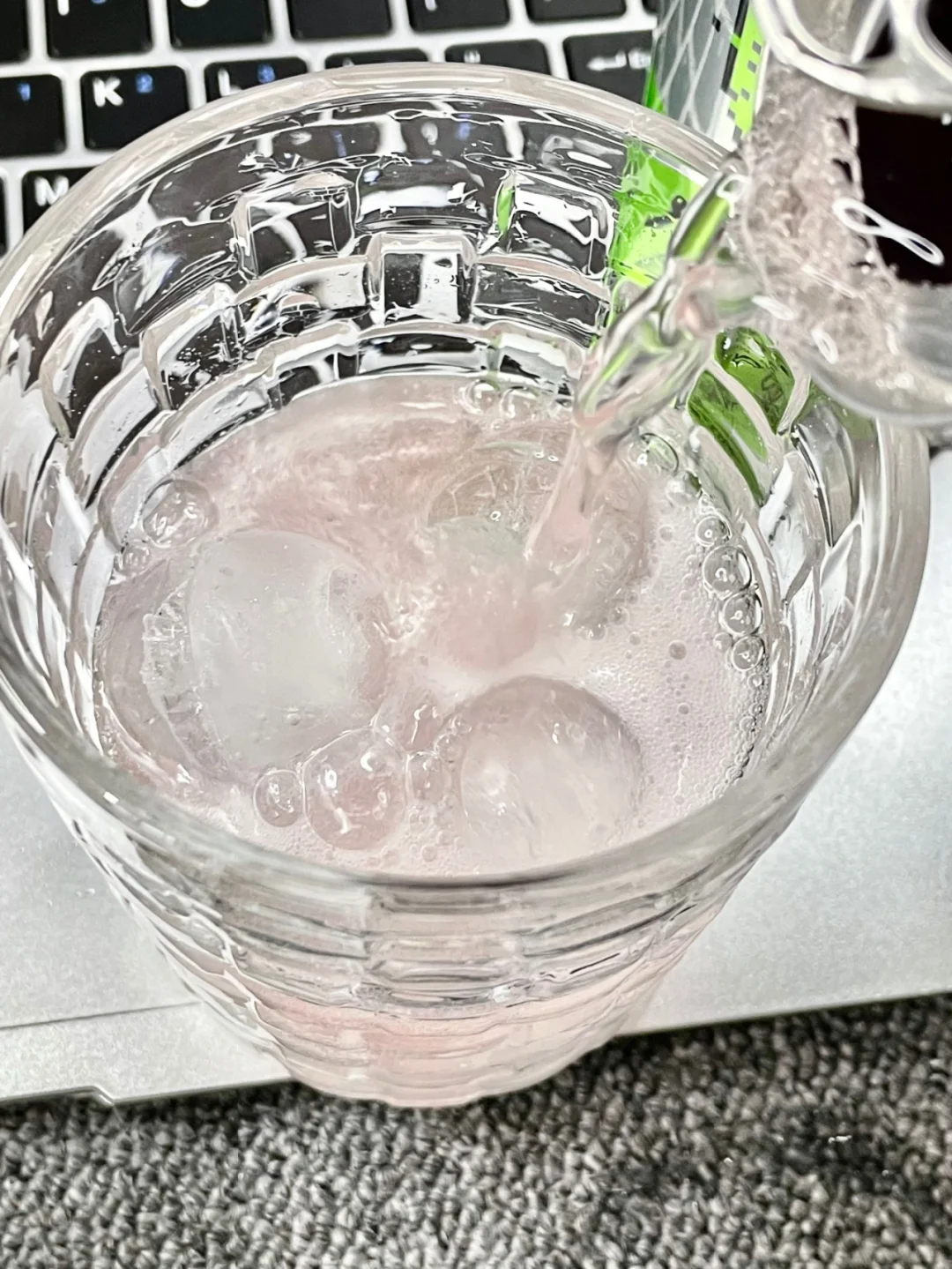 想告诉全世界！真的巨巨好喝的数字能量饮料