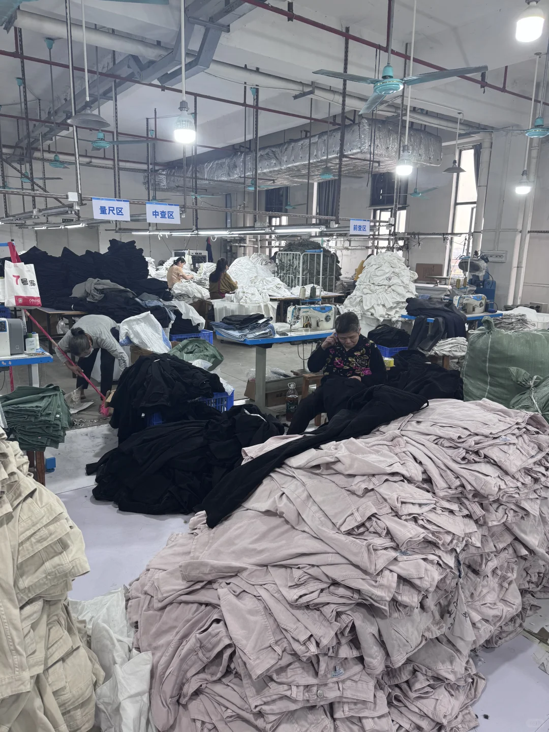 坚持打品质做好，才赢得更多客户，服装工厂