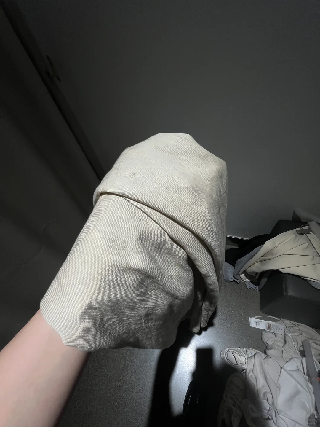 当我出差工业区,突然发现隔壁是服装厂的时