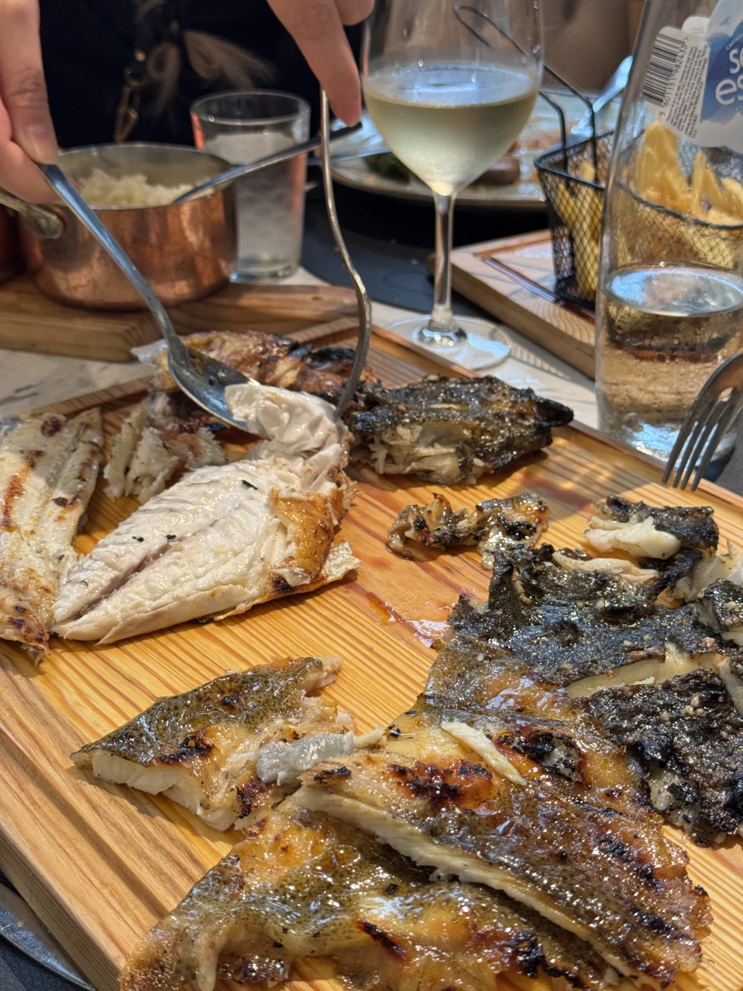 ??波尔图｜Siza海鮮市場里的烤魚店！超好吃