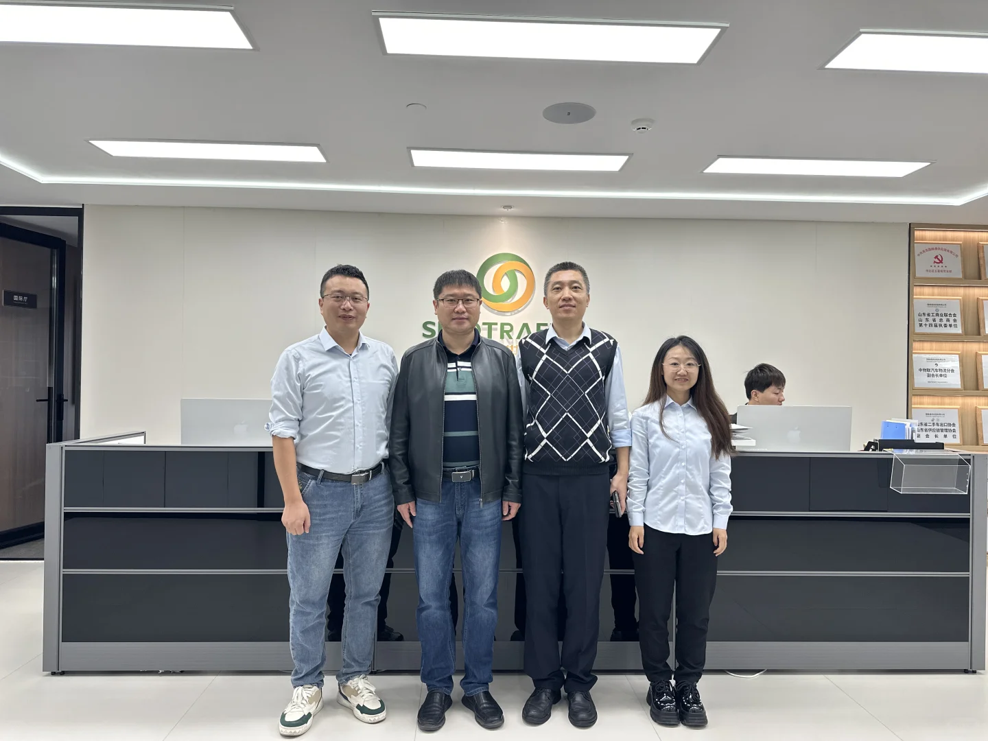 青科外院走访国赫通｜校企牵手+校友重逢！