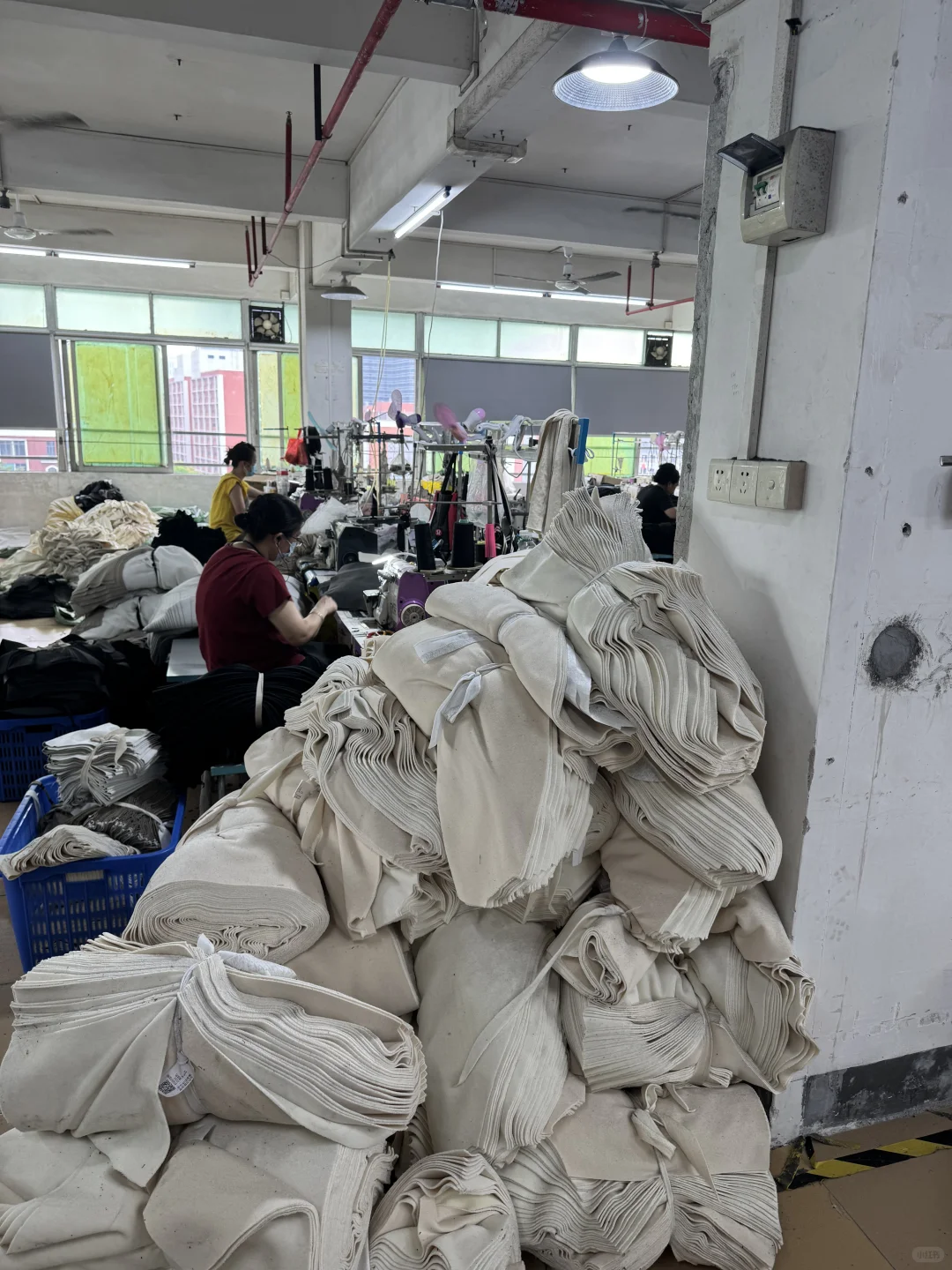 广州服装工厂，精品小单50件起做！