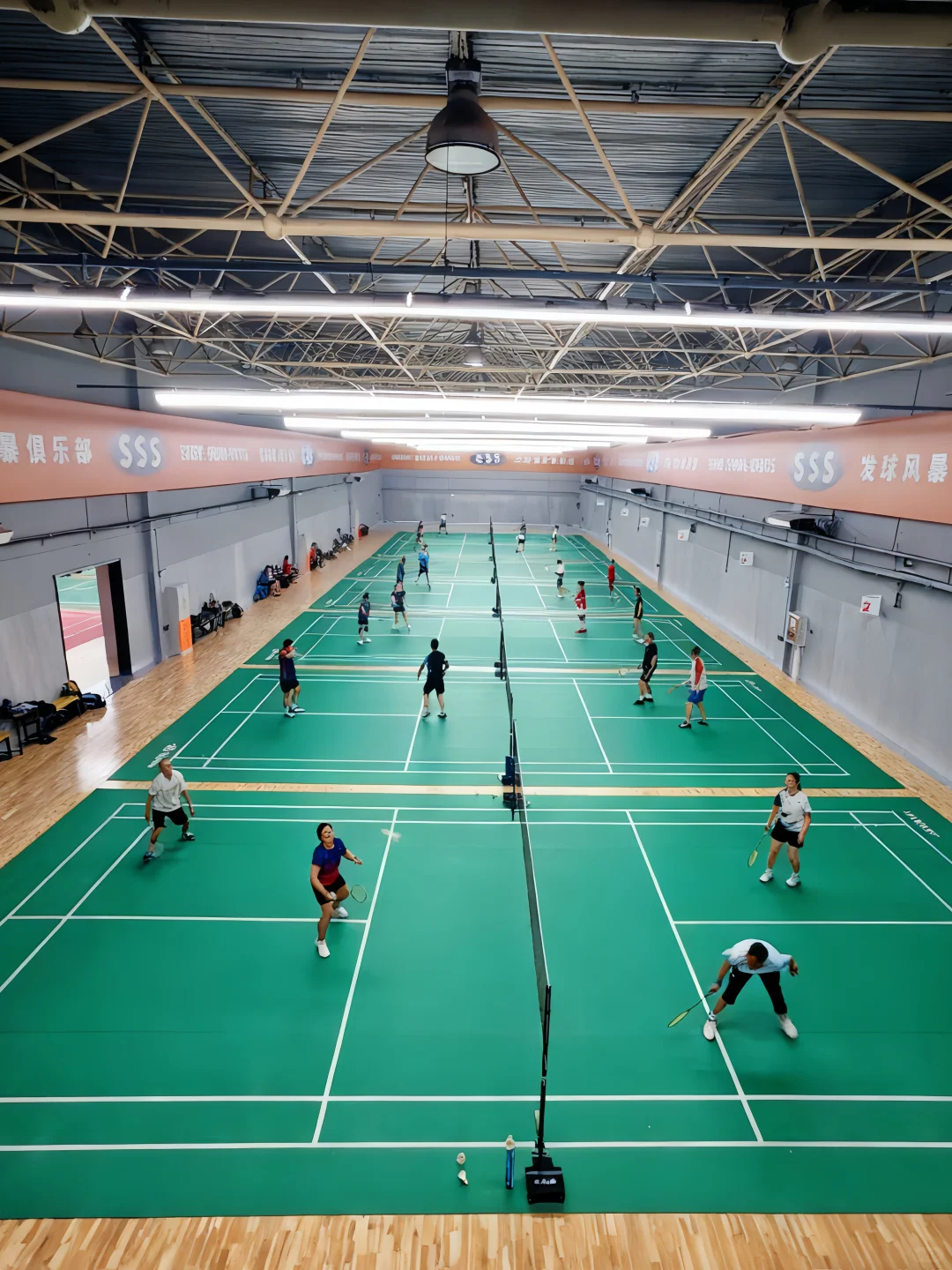 「发球风暴」羽球会，点燃你的运动多巴胺！