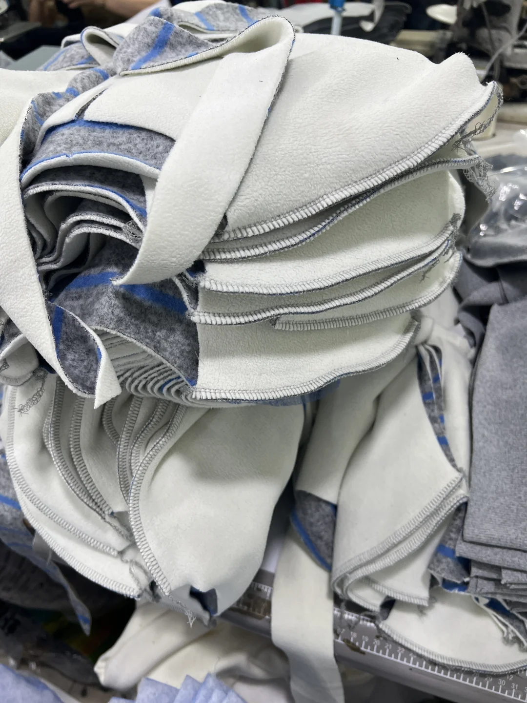 新年款备货加工，服装开发怎么找工厂合作？