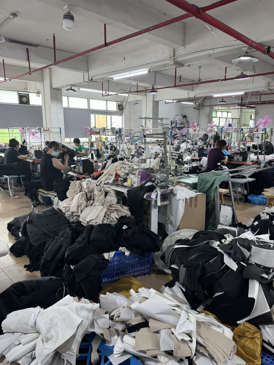 广州服装工厂，精品小单50件起做！