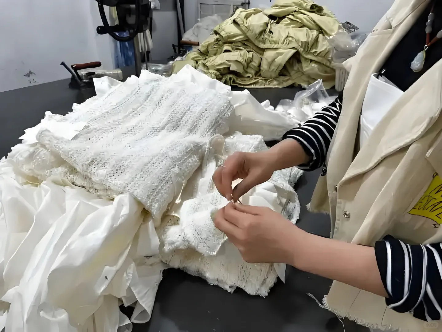 自有版房服装厂，小批量生产50件起