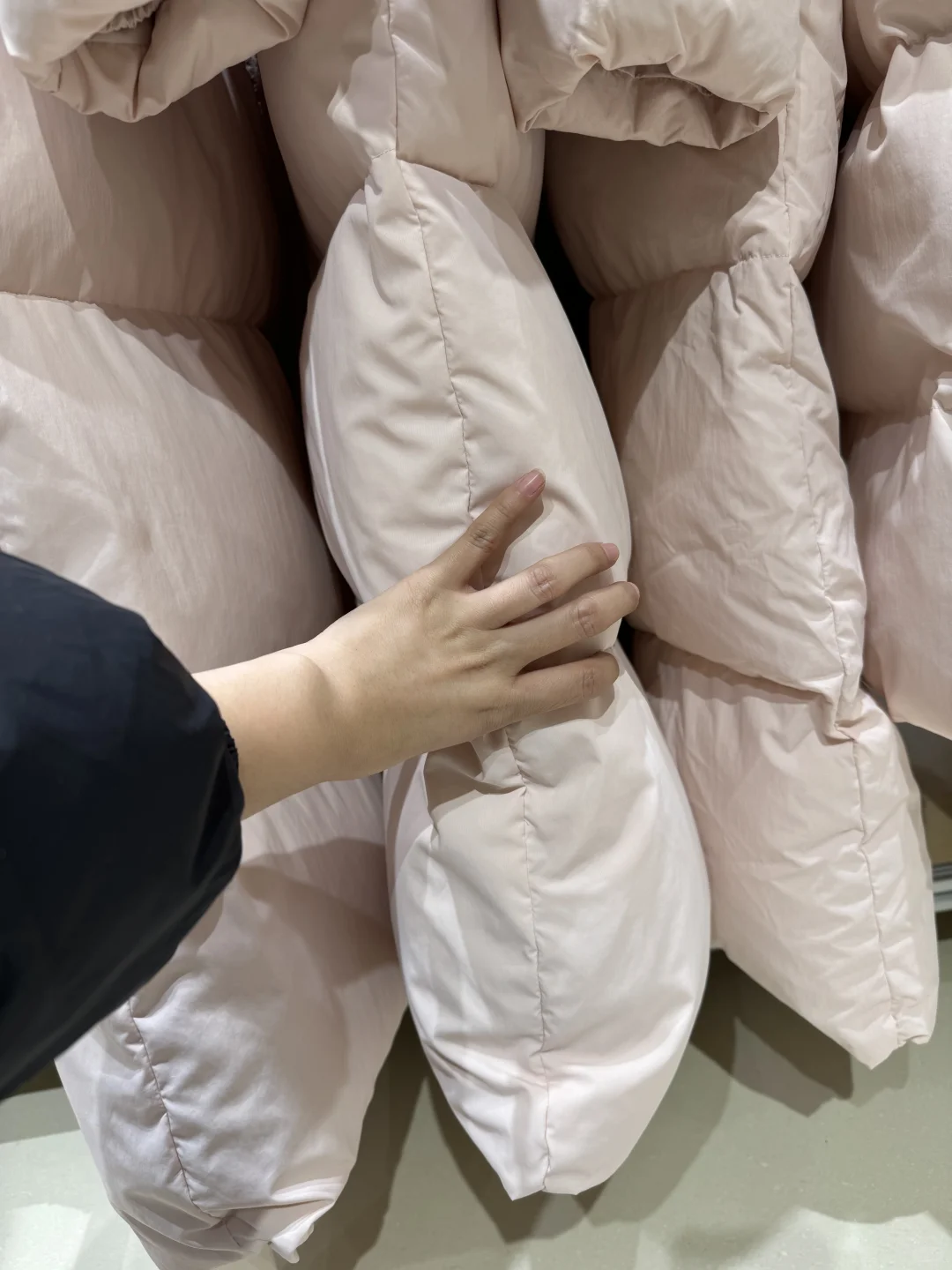 你还不知道哈尔滨本地?一家羽绒服工厂店吗