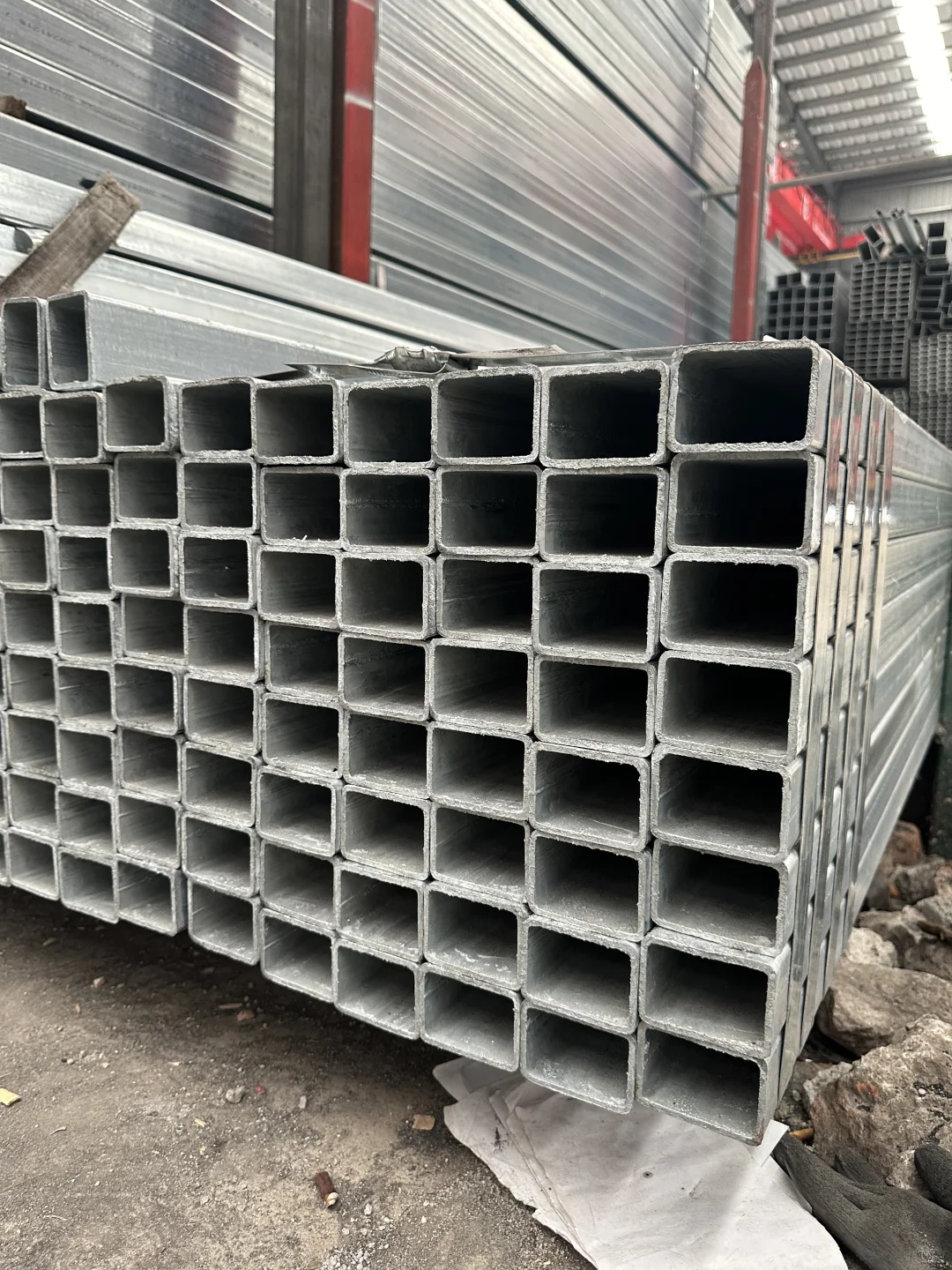 ?佛山乐从钢铁世界 | 镀锌方管专业户来啦！