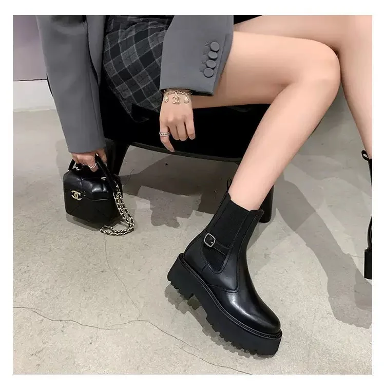 出门穿上靴就不想脱真香??