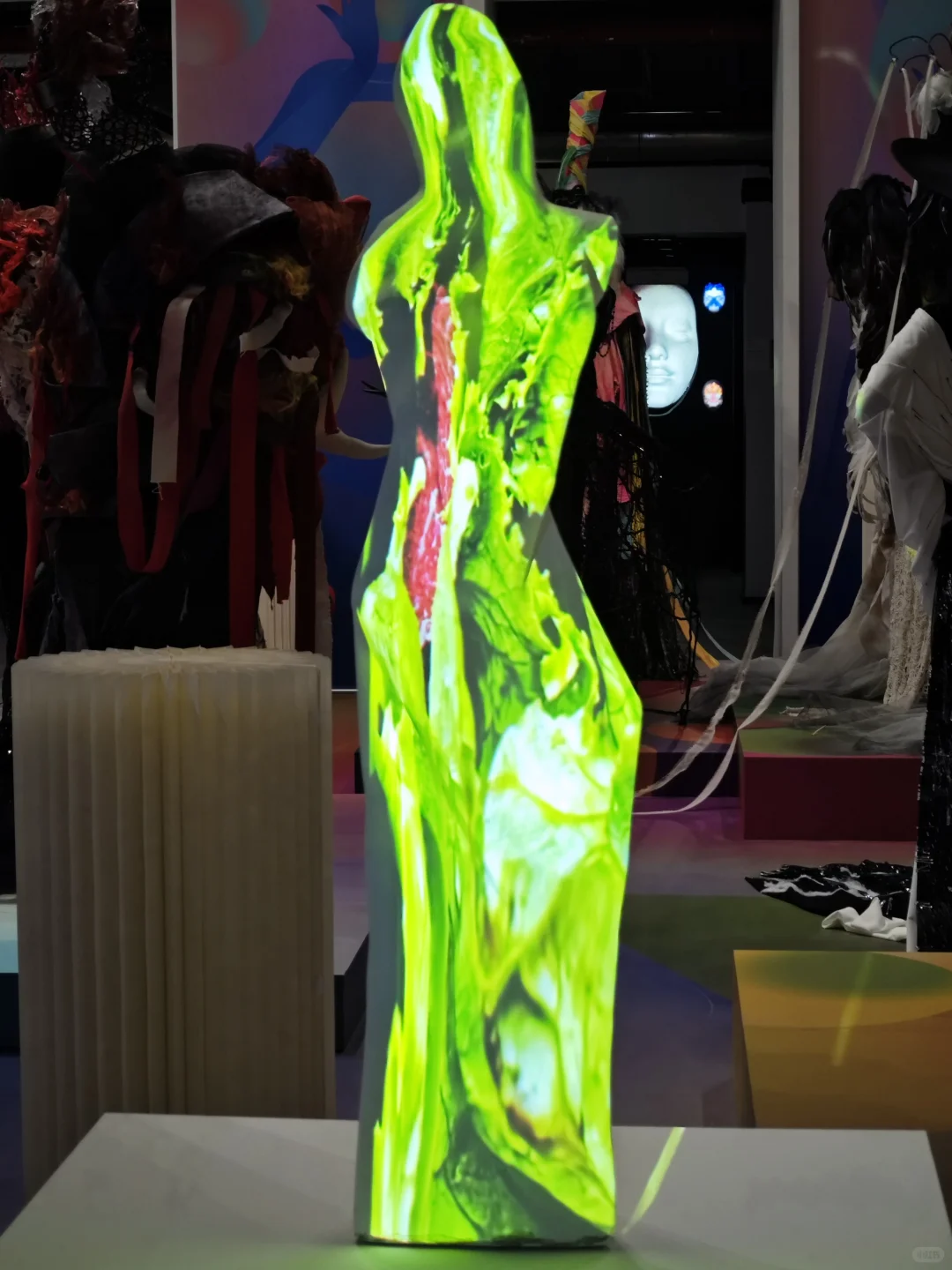 上海这个免费展藏着一个人机共舞的科技乐园