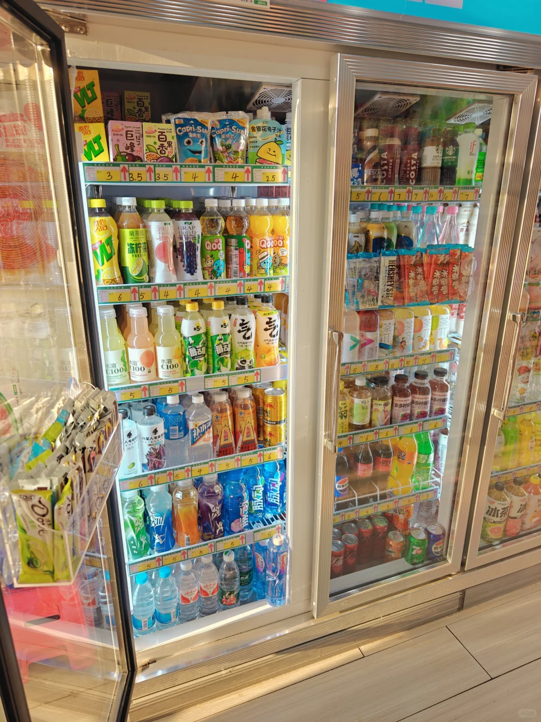 学校门口小卖铺饮料合集