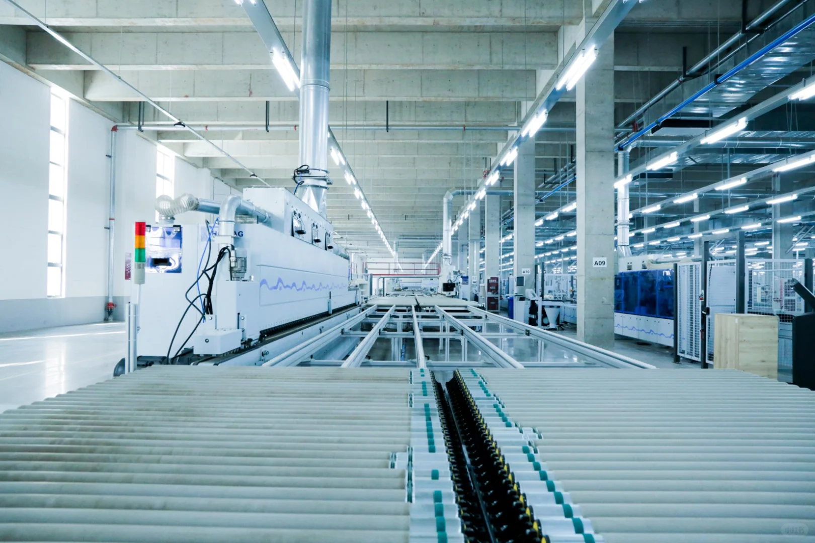 我乐18条数字化生产线布局