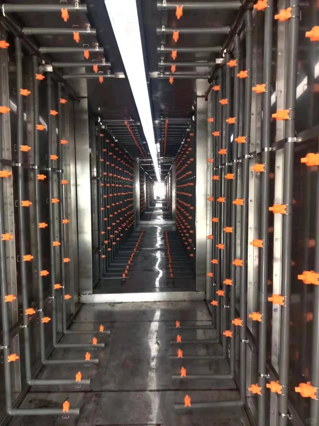 自动喷涂制造设备助力高效生产创新升级