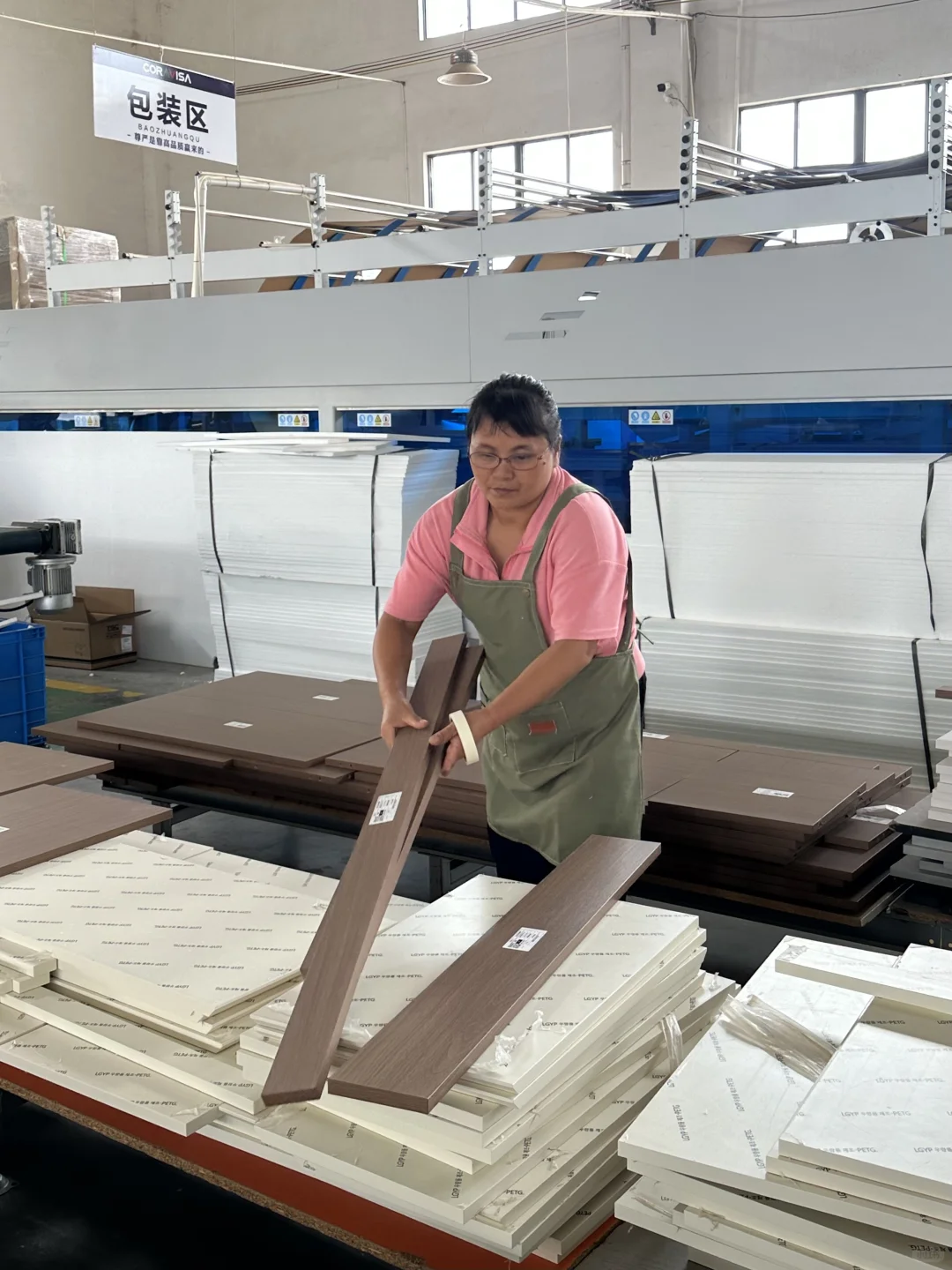 这家全屋定制代工厂的实力不容小觑?