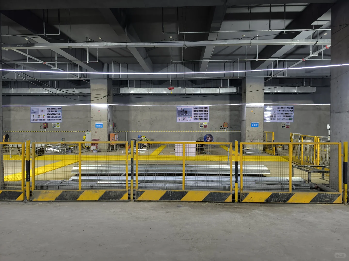 机电安装现场的加工厂做成这样也算是可以了