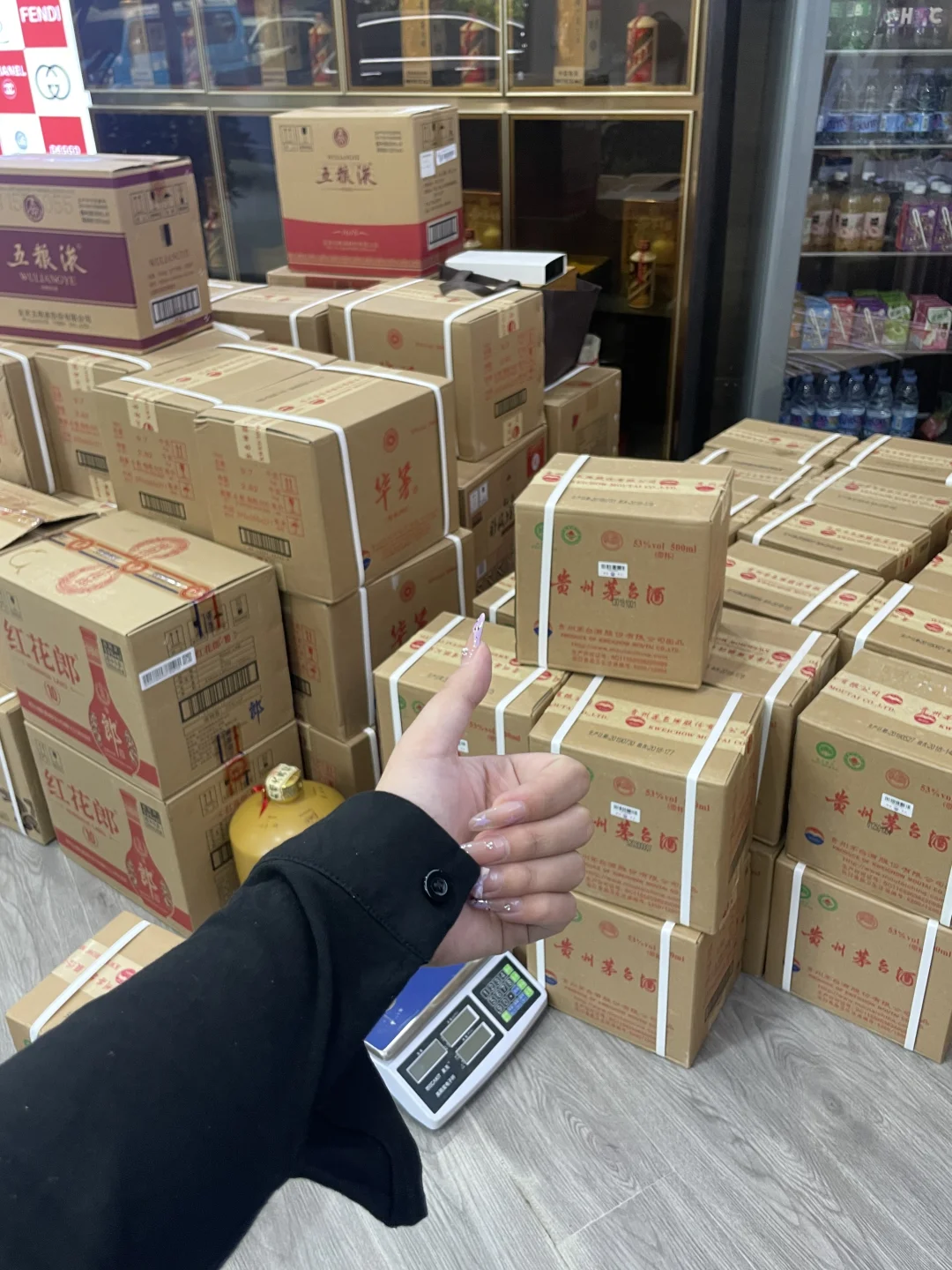 郑州出酒别瞎跑!本地老炮回收茅台/老酒