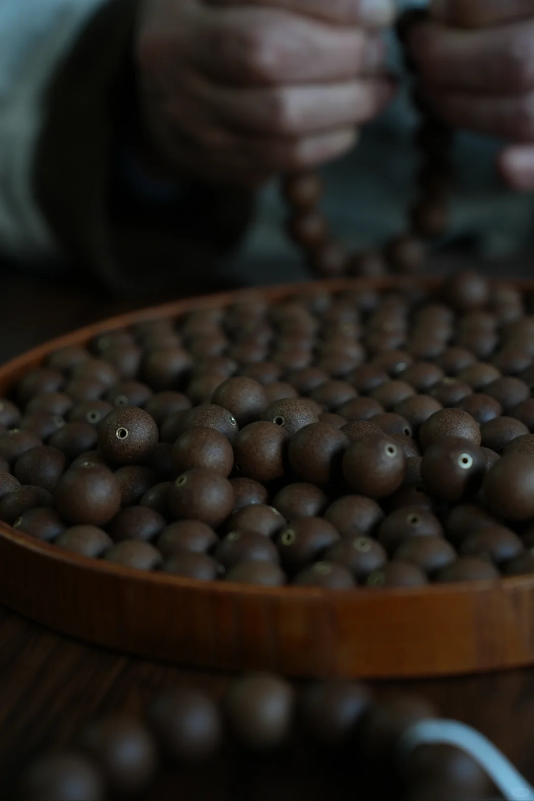 知不知道合香珠为什么镶铜管呢?