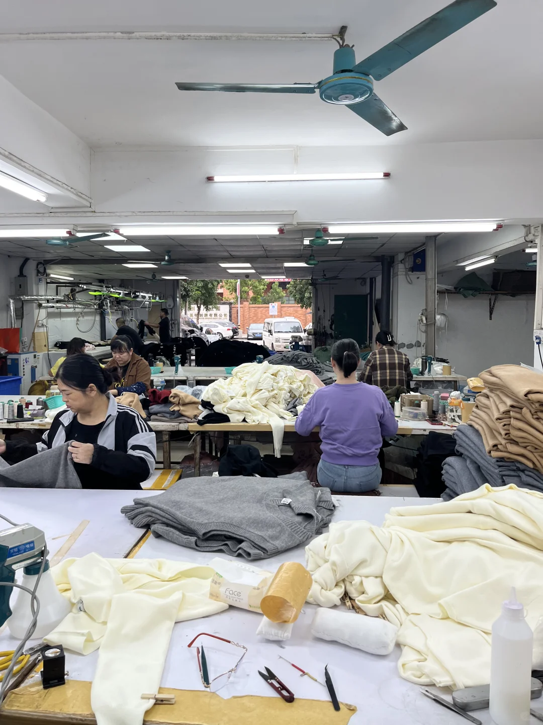 小单友好｜20年源头工厂承包你的高品质毛衣