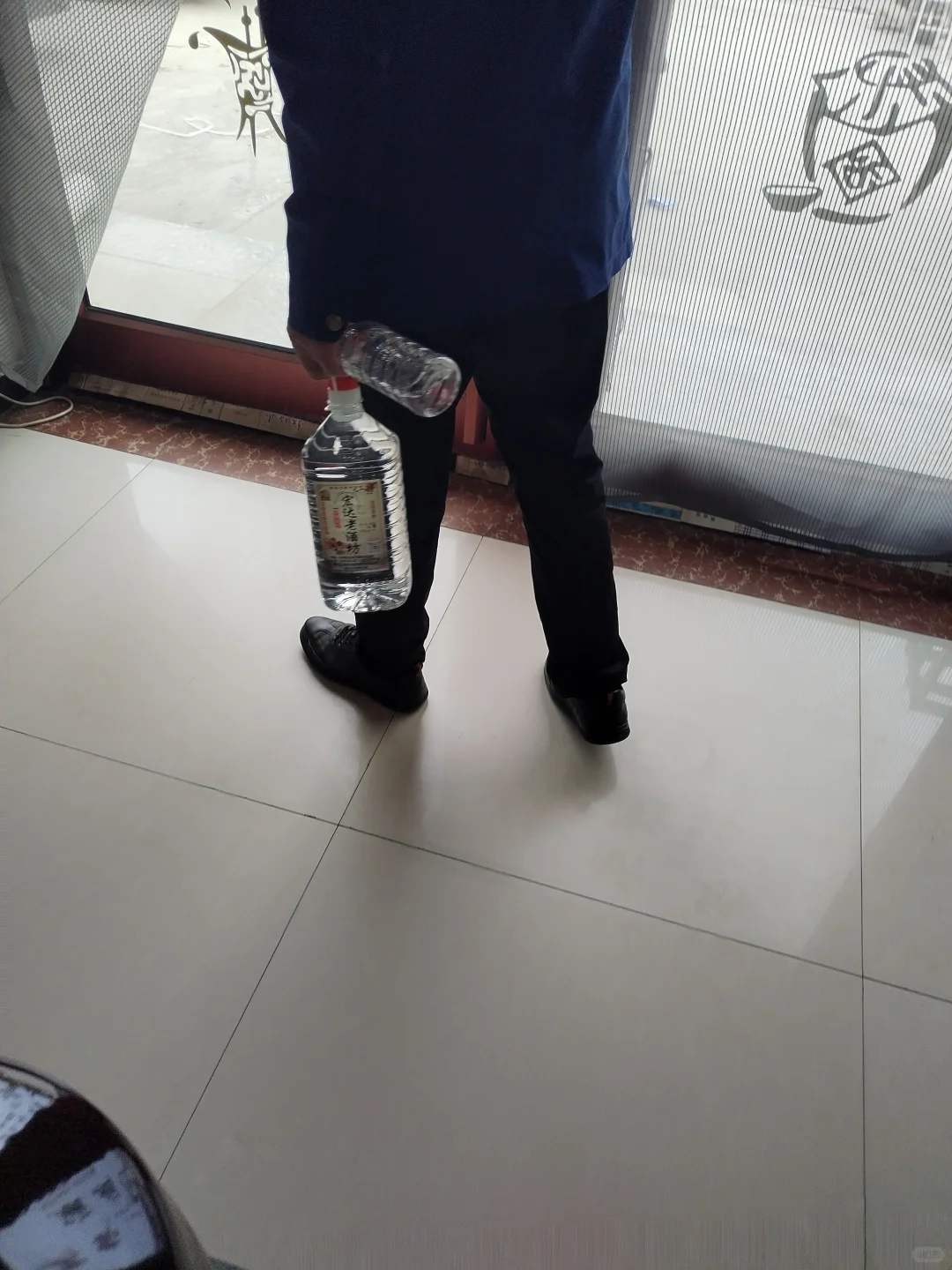 纯粮酒好喝不上头