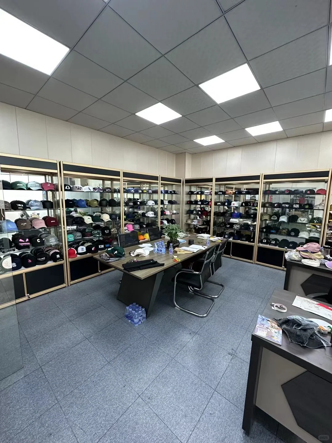 揭秘！专业帽子生产车间实拍|1000+订单产能