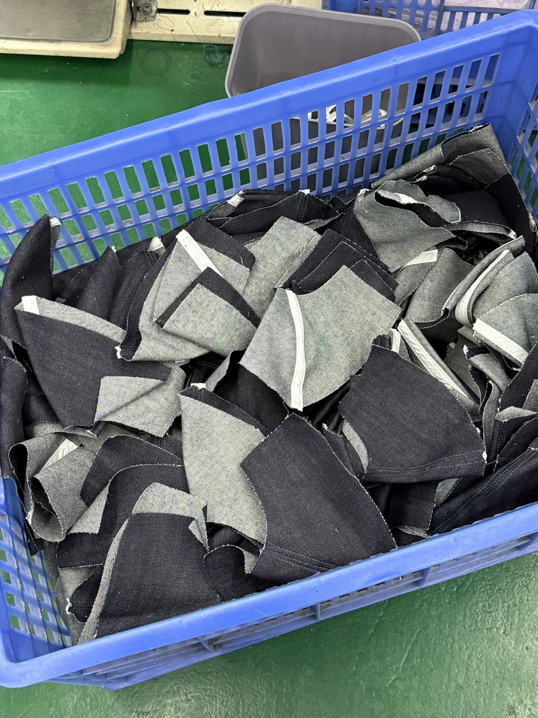 厂二代的叛逆创业：用供应链卷si中间商?