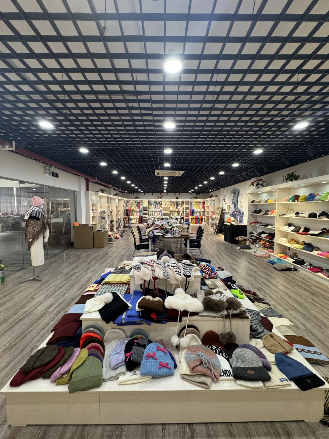 各位见过多巴胺围巾帽子的搭配吗?！