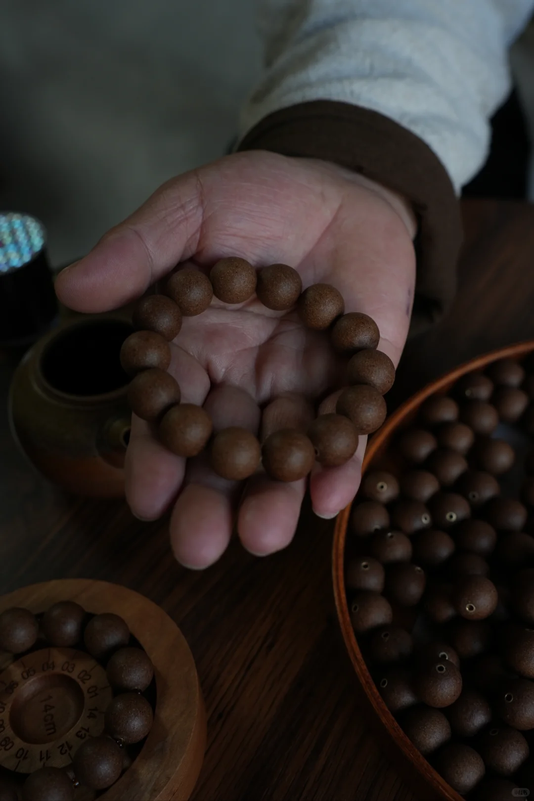 知不知道合香珠为什么镶铜管呢?