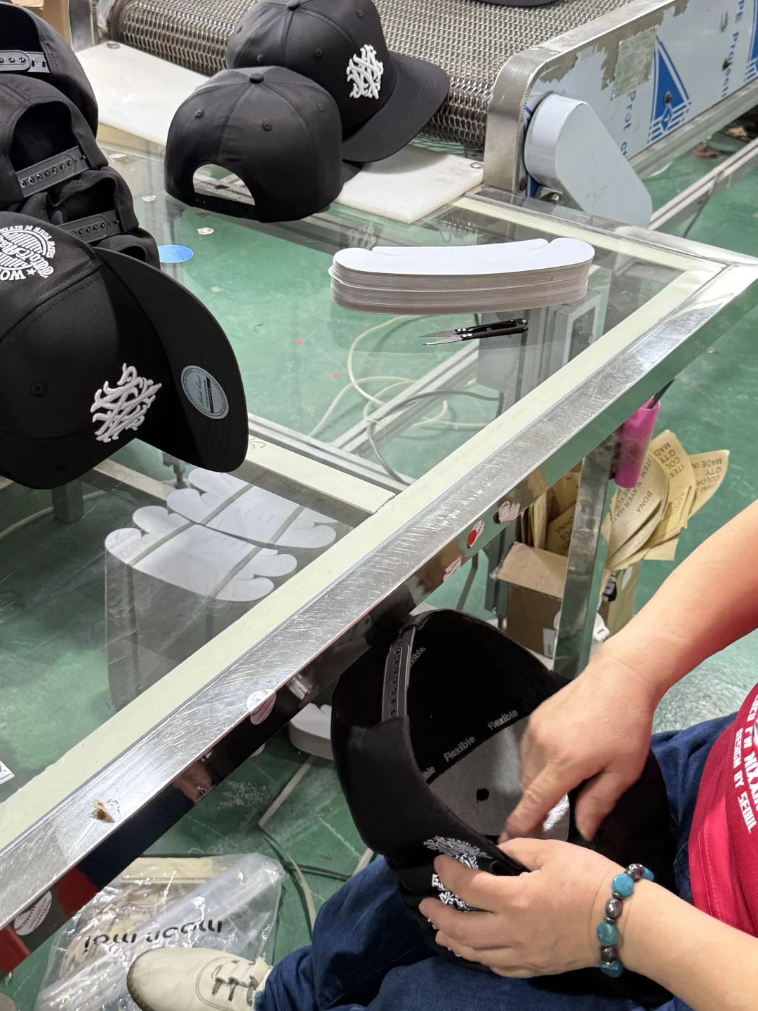 厂二代的叛逆创业：用供应链卷si中间商?