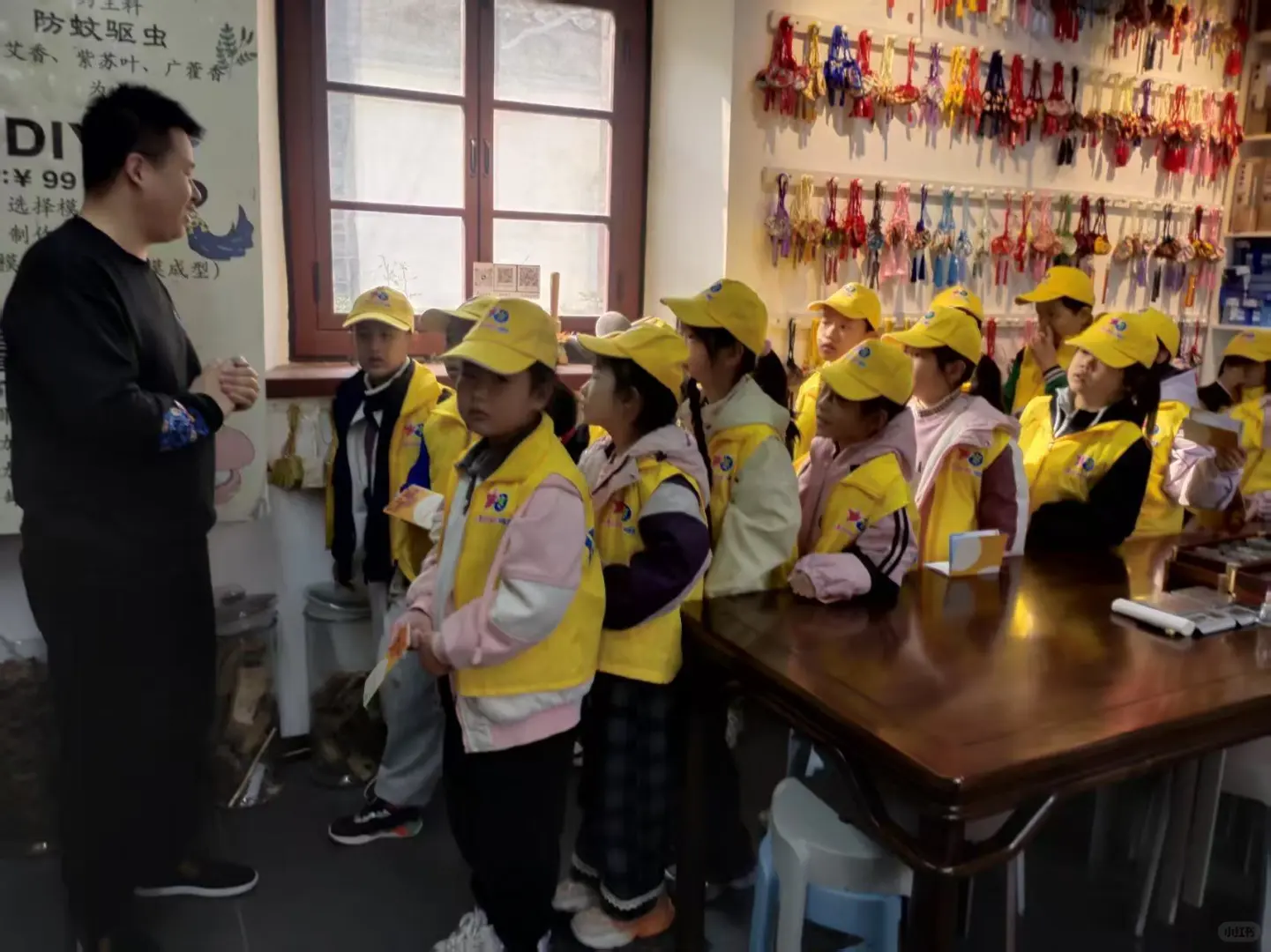 ✨ 香牌里的文化传承：小手作大智慧 ?