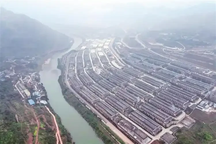 春节佳酿，坤沙酱酒之选——芫合大曲