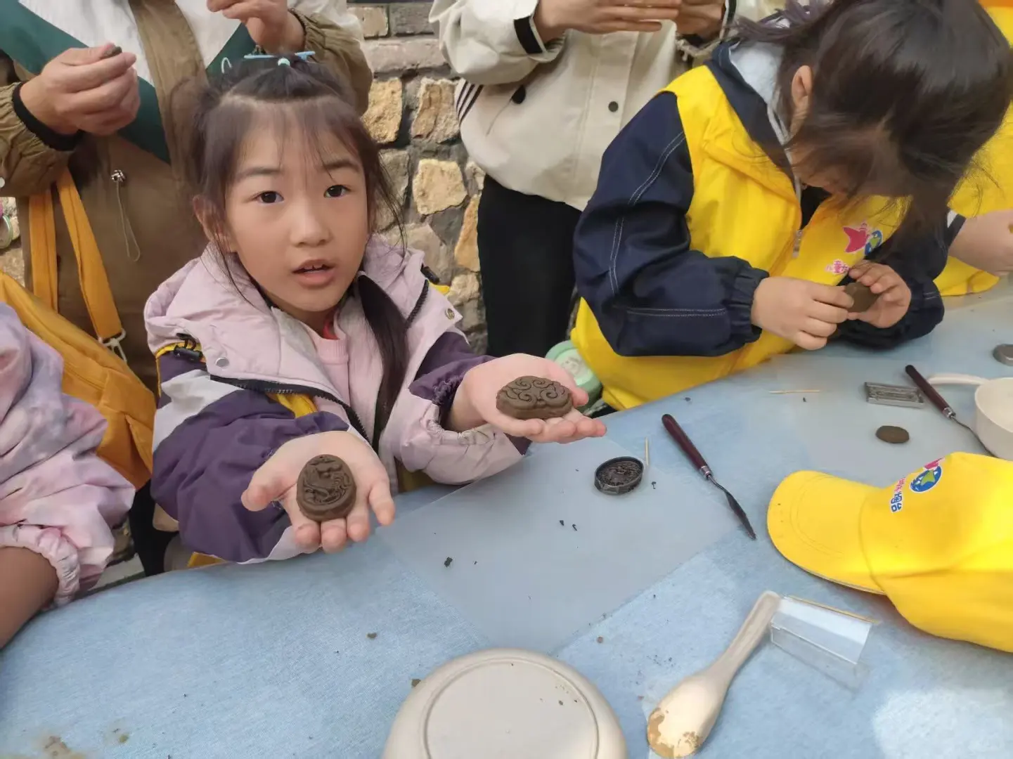 ✨ 香牌里的文化传承：小手作大智慧 ?