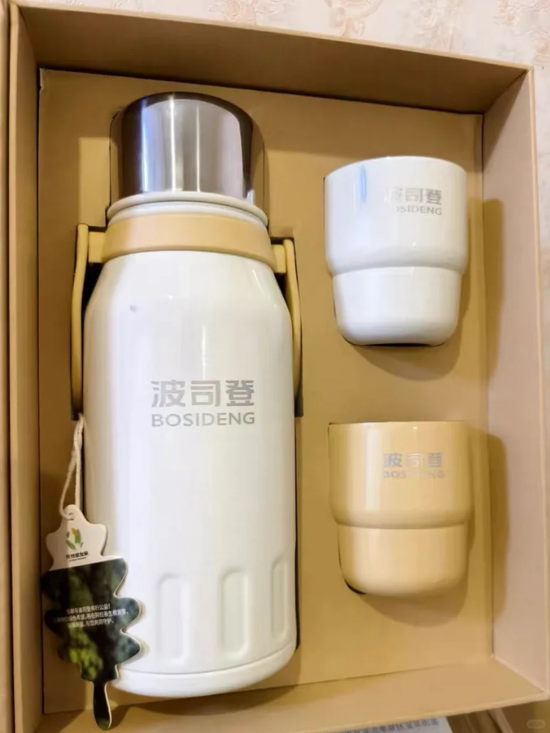 环保新玩法｜公益联名礼盒♻️送出绿色心意