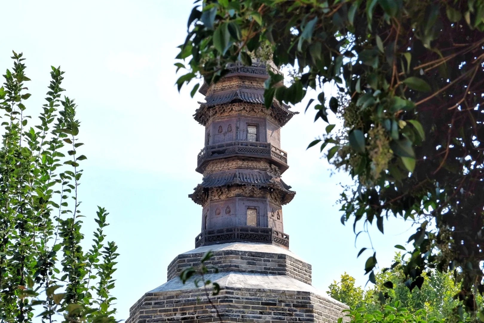 济宁北宋崇觉寺铁塔