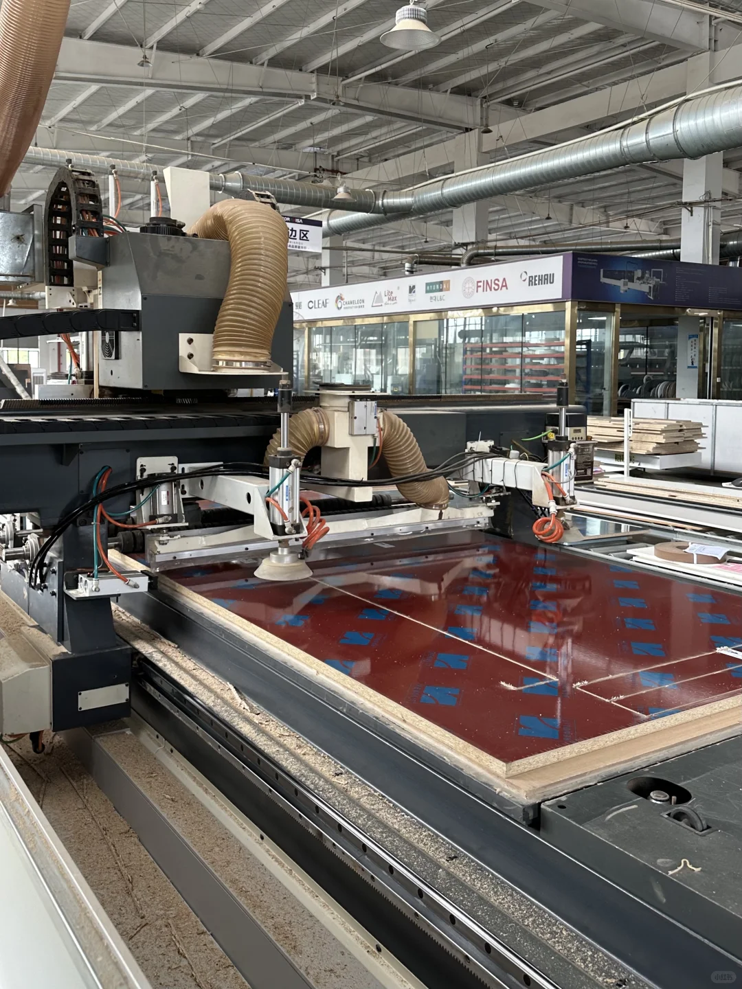 这家全屋定制代工厂的实力不容小觑?