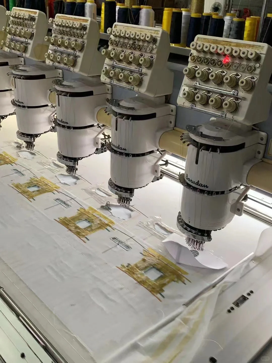 揭秘！专业帽子生产车间实拍|1000+订单产能