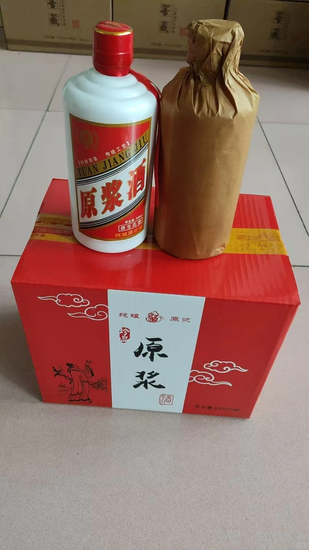 老家亲戚家酒坊古法酿造，酒精度53度。 58度。