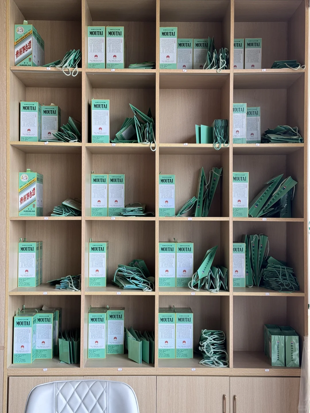 以前的万元户,现在真不值钱。。