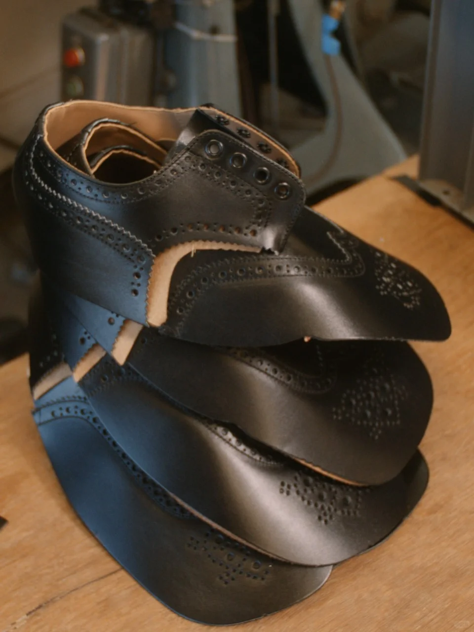 一双鞋的诞生之旅2️⃣Closing缝合间