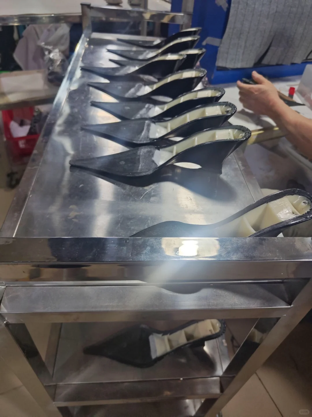 选择东莞鸿晔鞋厂！就是选择放心！?️接小单