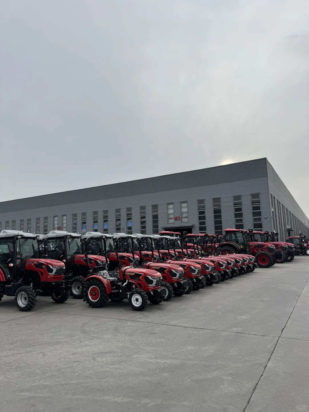 让中国农机走向世界。做拖拉机我们是专业的