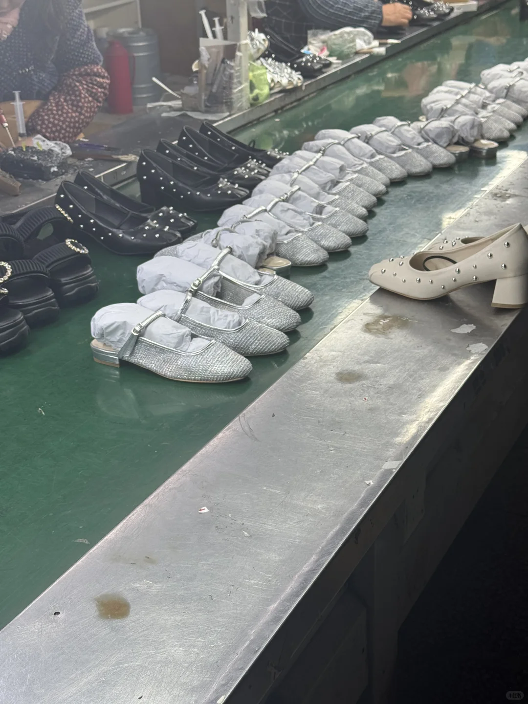 2025年！00后自己开的鞋厂