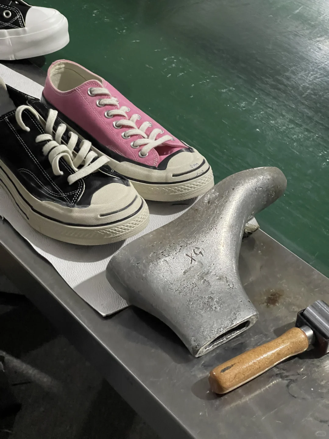 硫化鞋工厂车间日常，各种款式都有！可合作