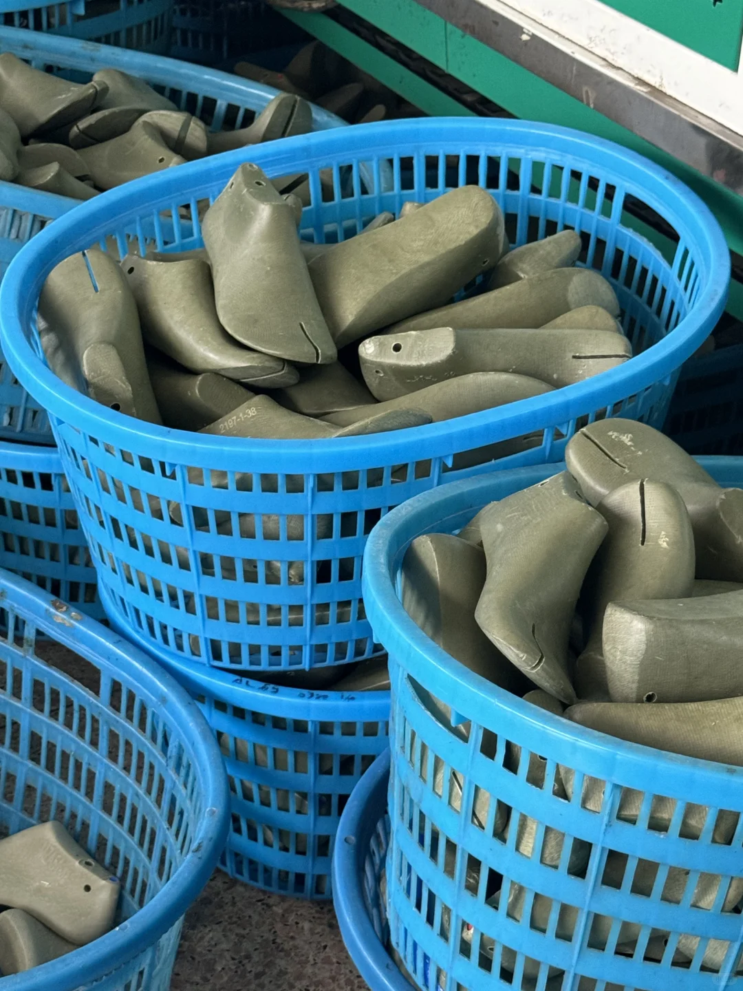 Mooreyu｜一些生产?