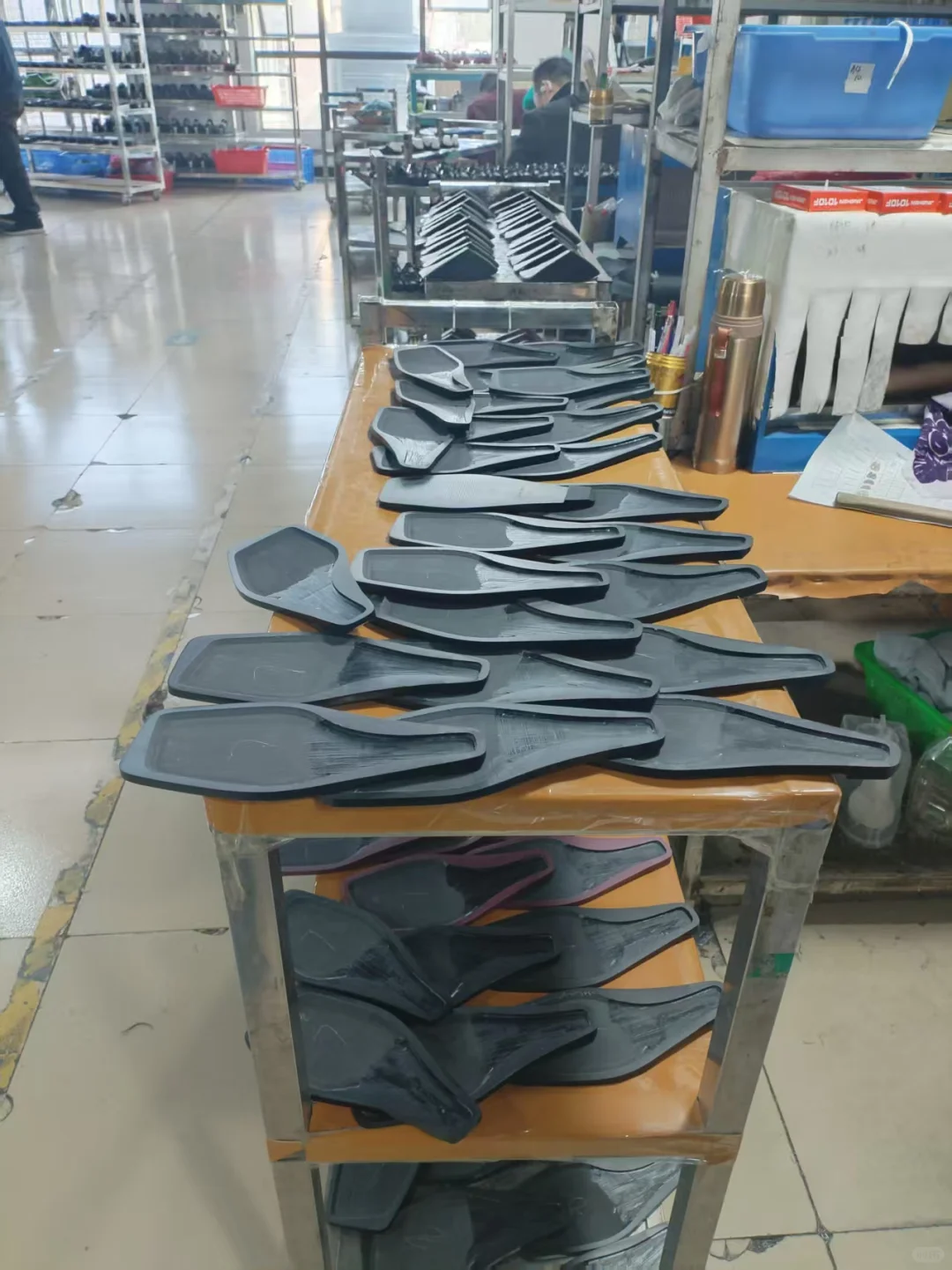 东莞实力鞋厂！真正的品质工厂！可接小单