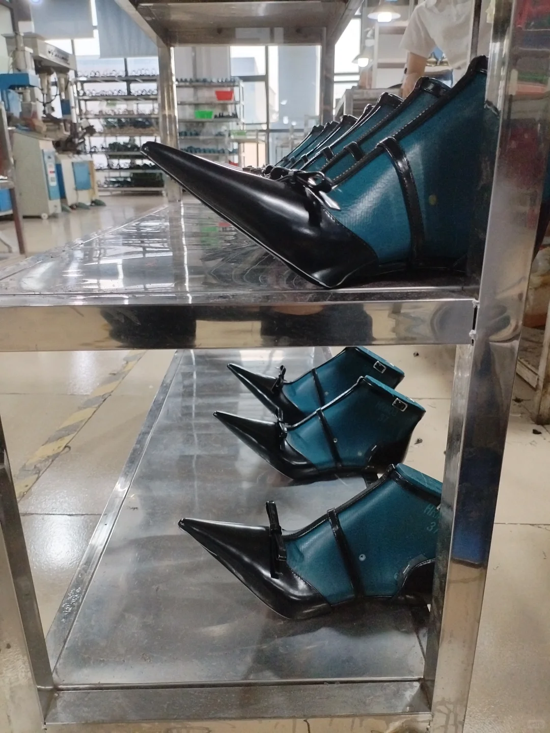 东莞源头鞋厂 | 50双起订！小批量定制专家