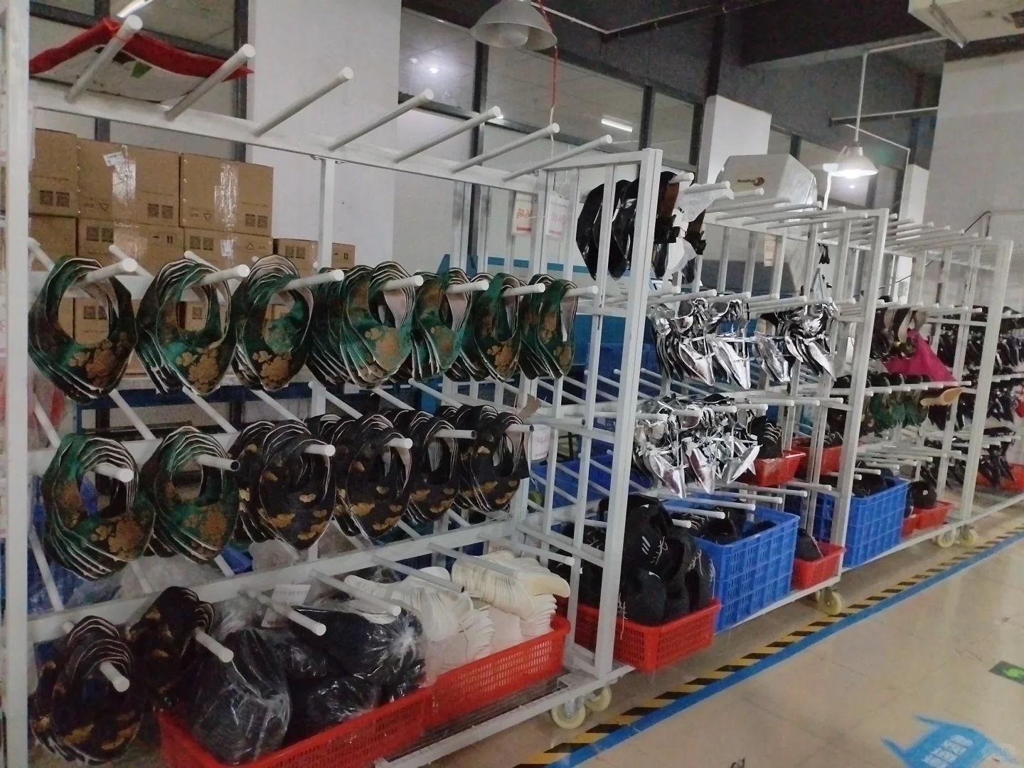 东莞源头鞋厂 | 50双起订！小批量定制专家