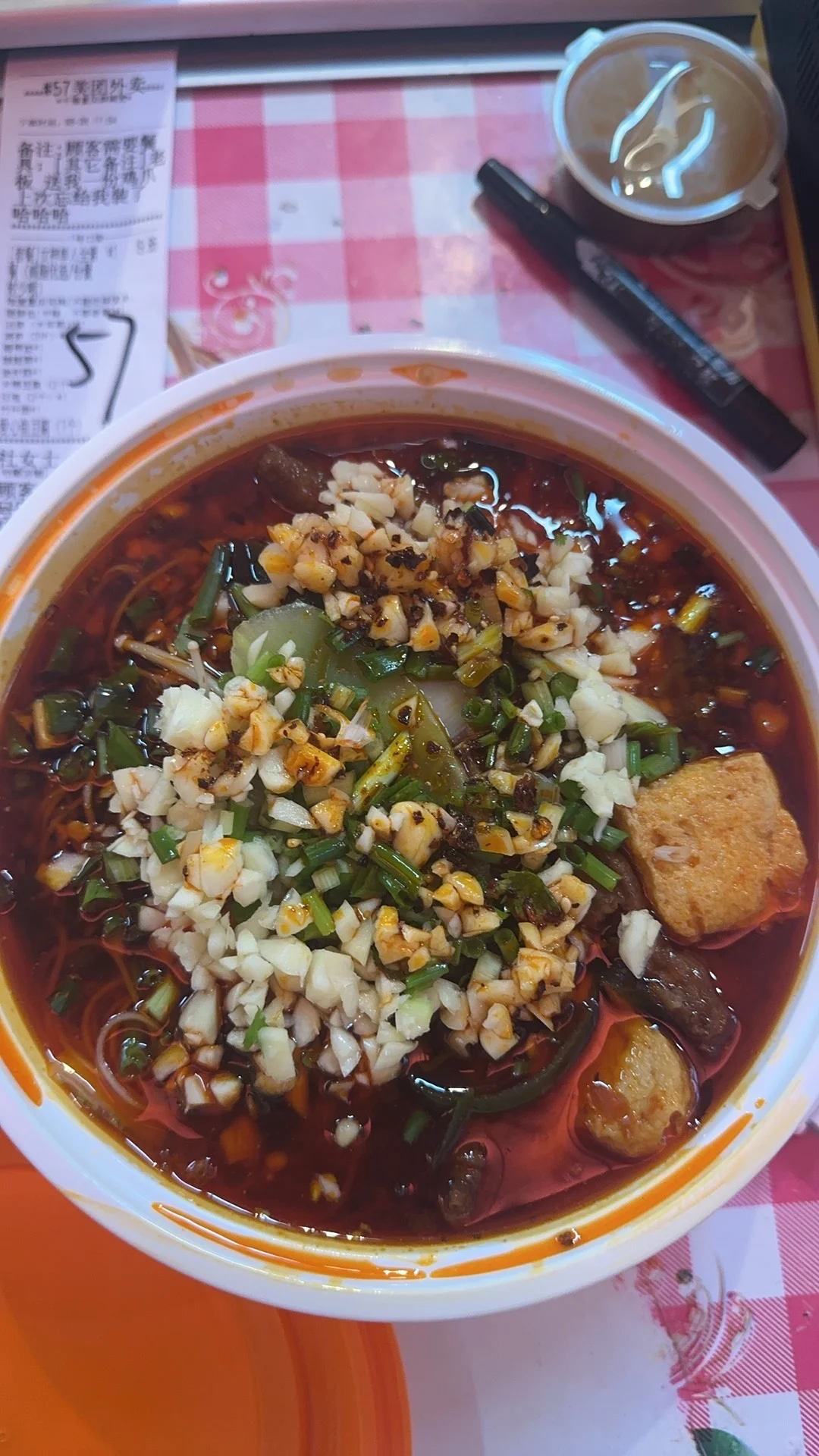 坦白局｜95年在十堰开麻辣烫店如何活下来?