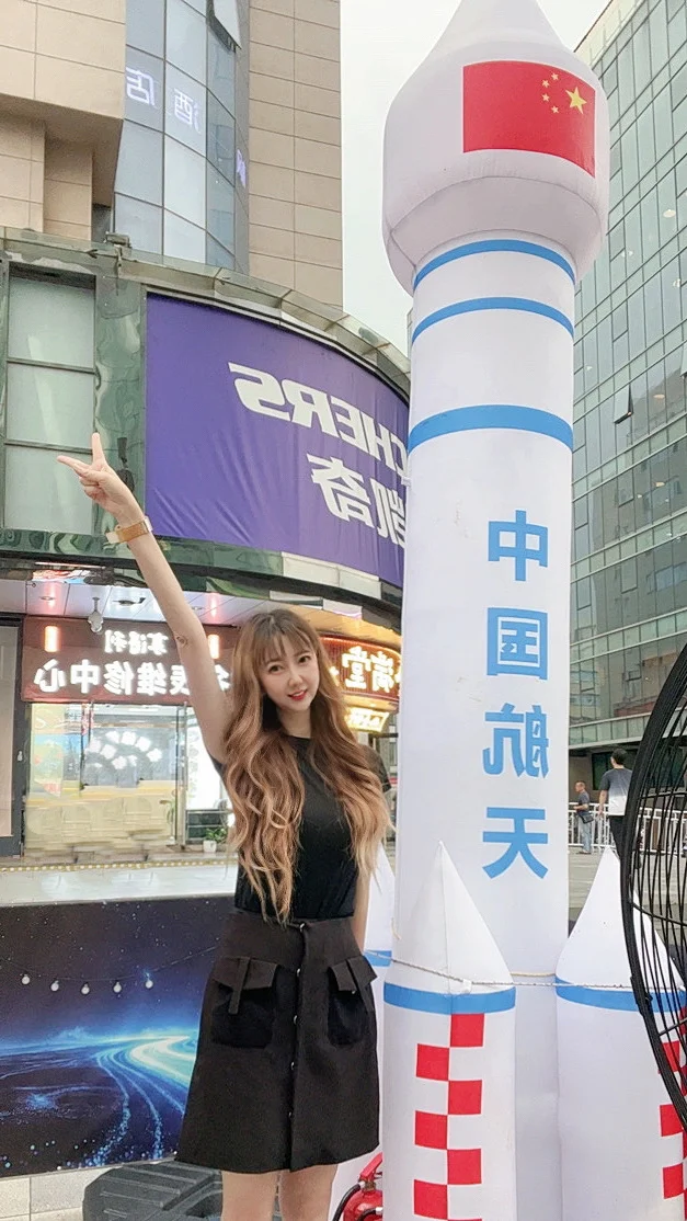 徒手摘星?在MR无境剧院，穿梭星际啦?